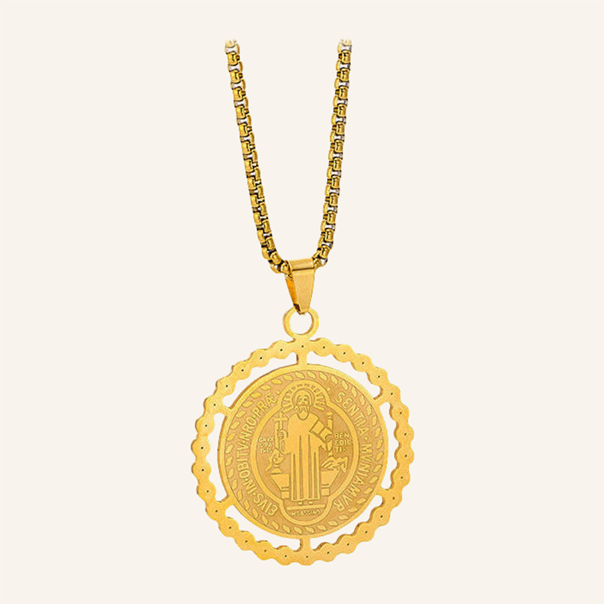 San Benito Scalloped Medal Pendant – Fine Relief, Slim Chain