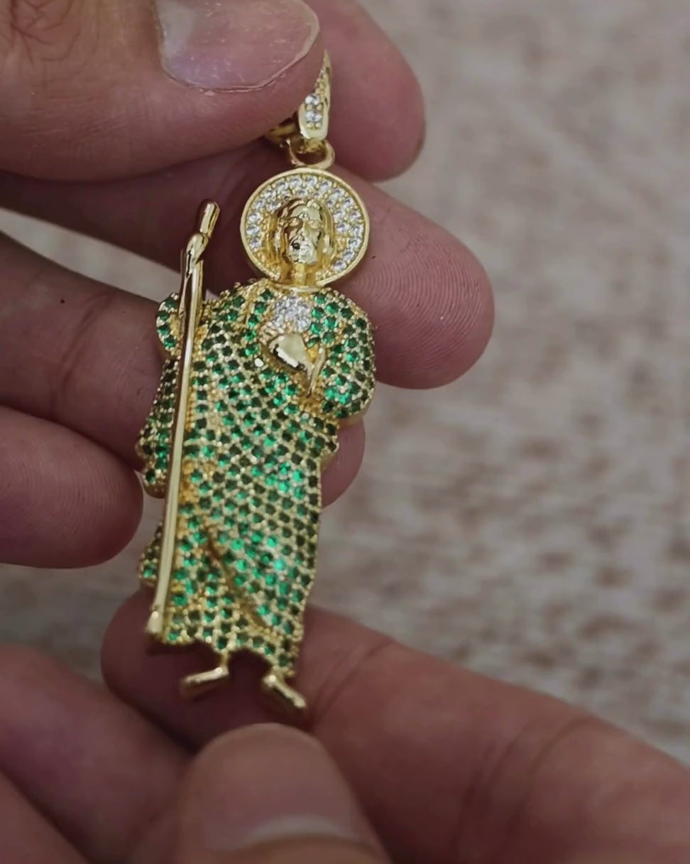 San Judas Tadeo green CZ figure pendant, turning in hand (silent)